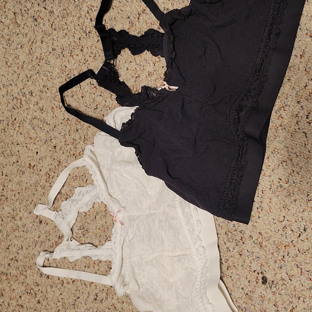 Cacique Bralettes